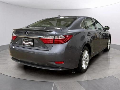 2013 Lexus ES 300h Base