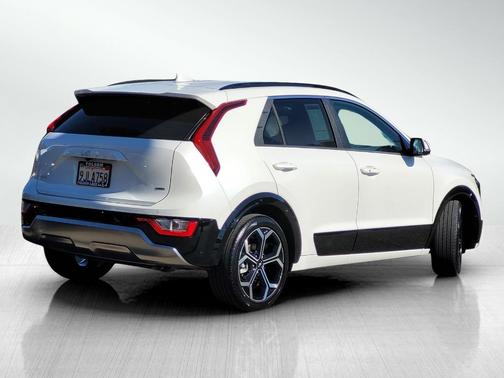 2024 Kia Niro EX Touring