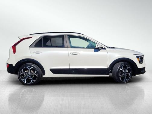 2024 Kia Niro EX Touring
