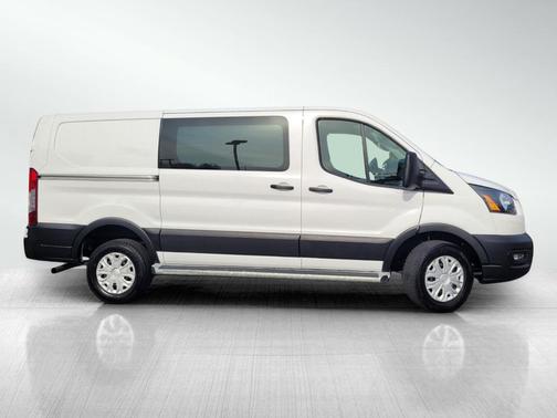 2024 Ford Transit-250 