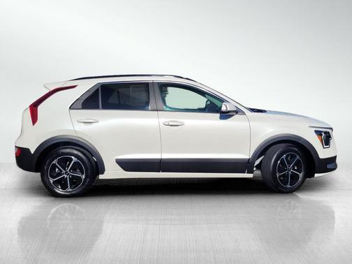 2025 Kia Niro Plug-In Hybrid EX