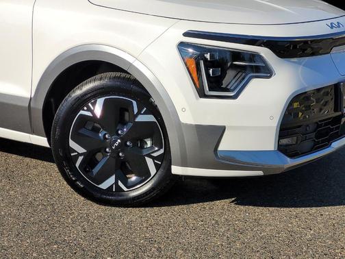 2025 Kia Niro EV Wave