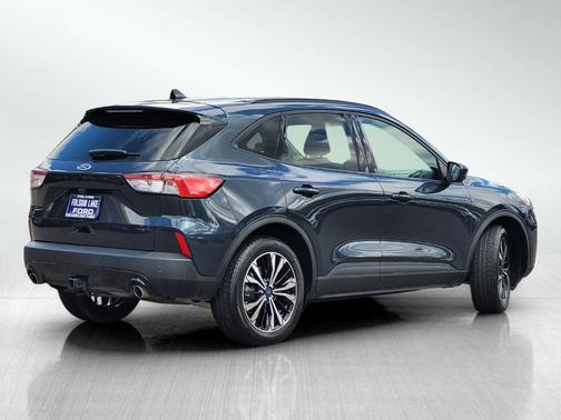 Blue Metallic 2022 Ford Escape SEL