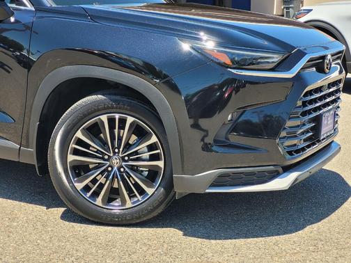 Midnight Black Metallic 2024 Toyota Grand Highlander Hybrid