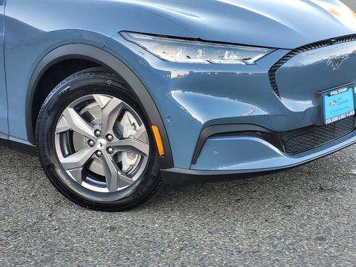 2023 Ford Mustang Mach-E Select