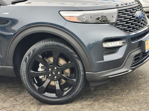 2022 Ford Explorer ST-Line