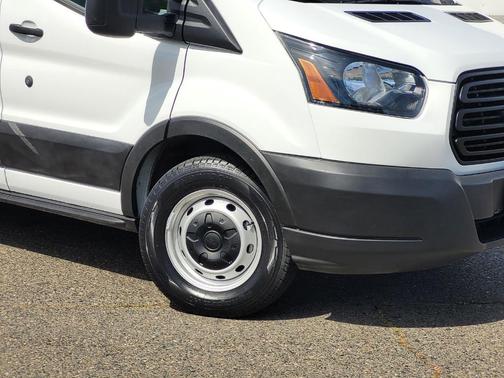 Oxford White 2019 Ford Transit-150 Base
