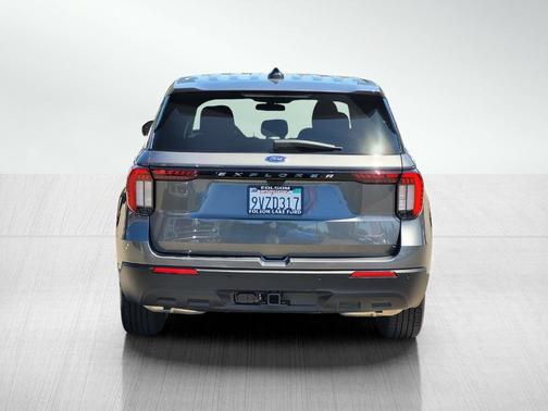 Gray Metallic 2026 Ford Explorer Active