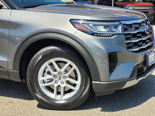 Gray Metallic 2026 Ford Explorer Active