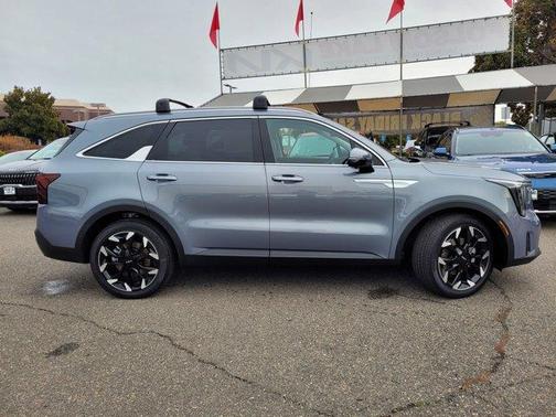 2025 Kia Sorento SX