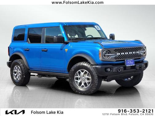 Blue Metallic 2025 Ford Bronco Badlands