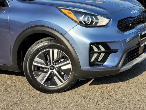 2022 Kia Niro Plug-In Hybrid EX