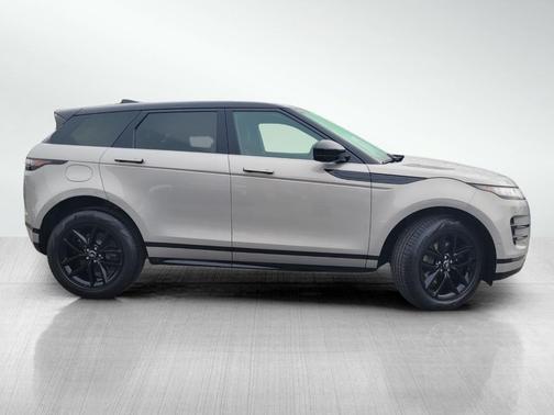 2026 Land Rover Range Rover Evoque Dynamic SE