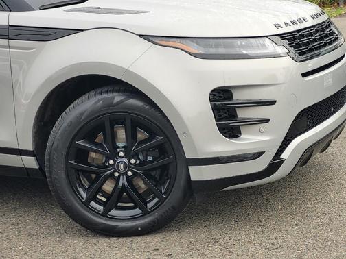 2026 Land Rover Range Rover Evoque Dynamic SE