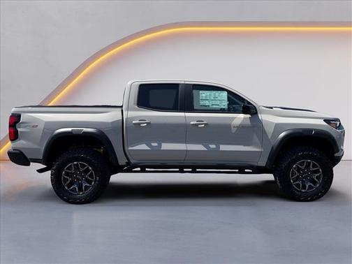 White Sands 2026 Chevrolet Colorado ZR2