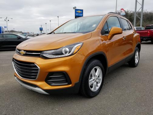 Orange Burst Metallic 2017 Chevrolet Trax LT