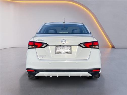 2020 Nissan Versa 1.6 S