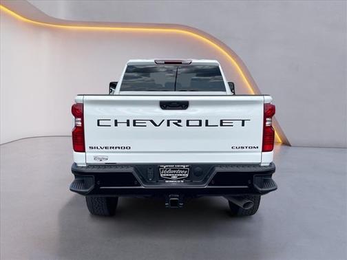 2026 Chevrolet Silverado 2500 Custom