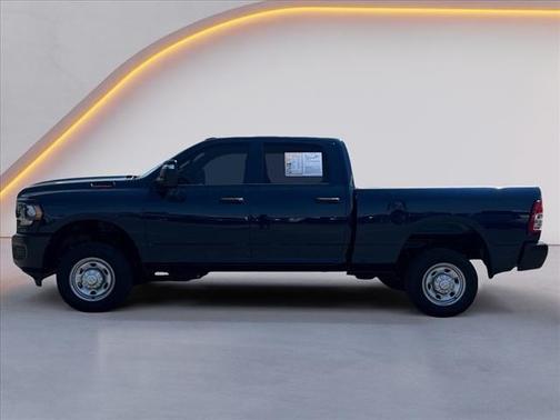 2024 RAM 2500 Tradesman Crew Cab 4x4 6'4' Box