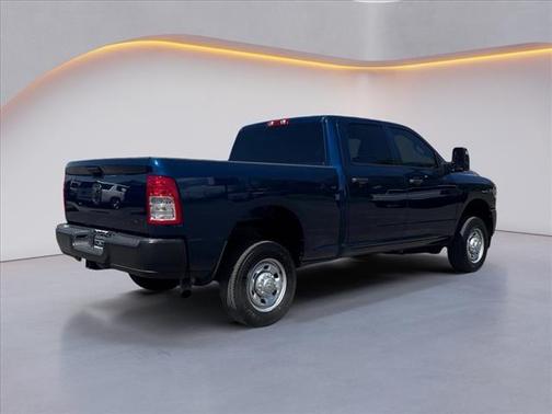 2024 RAM 2500 Tradesman Crew Cab 4x4 6'4' Box