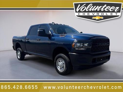 2024 RAM 2500 Tradesman Crew Cab 4x4 6'4' Box