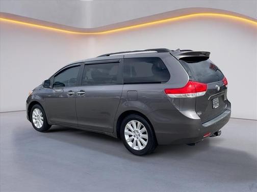 2012 Toyota Sienna MINIVAN