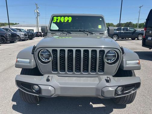 Sting Gray Clearcoat 2022 Jeep Gladiator Overland