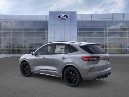 2026 Ford Escape ST-Line Elite