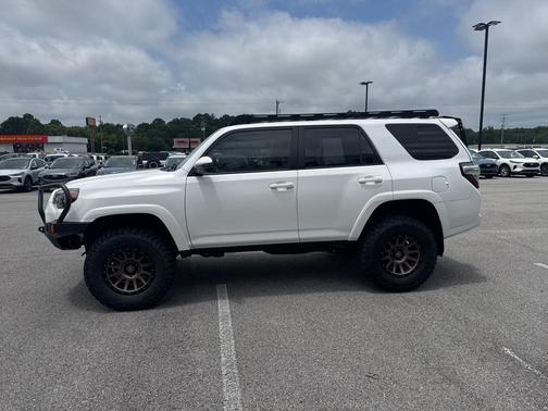 2019 Toyota 4Runner SR5