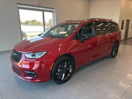 2026 Chrysler Pacifica Limited