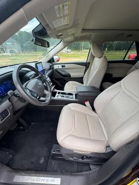 2022 Ford Explorer Platinum