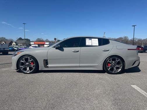 2019 Kia Stinger GT2
