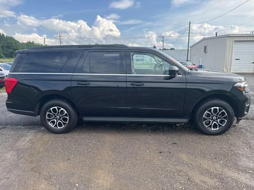 Black Metallic 2024 Ford Expedition Max XLT