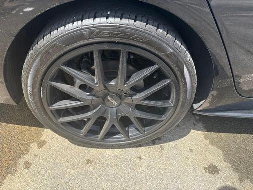Phantom Black 2023 Hyundai ELANTRA N Line