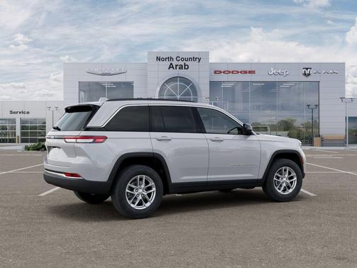 Bright White Clearcoat 2026 Jeep Grand Cherokee Laredo