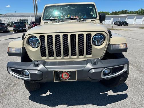 2020 Jeep Gladiator Sport