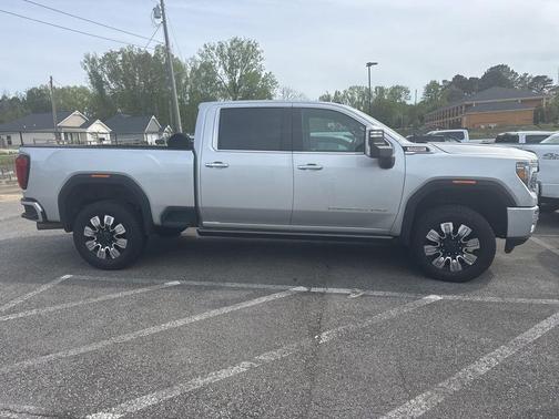 2023 GMC Sierra 2500 Denali