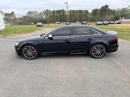 Mythos Black Metallic 2018 Audi S4 3.0T Prestige