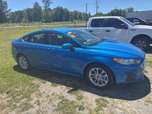Blue Metallic 2019 Ford Fusion SE