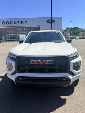 Summit White 2024 GMC Canyon Elevation