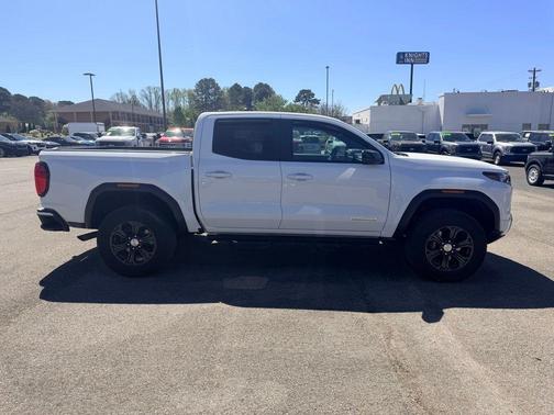 Summit White 2024 GMC Canyon Elevation