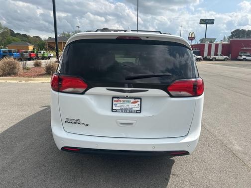 2020 Chrysler Pacifica Touring-L Plus