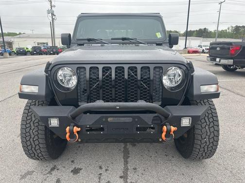 2020 Jeep Gladiator Sport