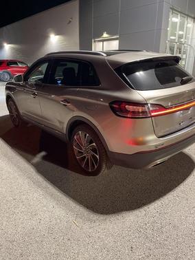 2019 Lincoln Nautilus Reserve