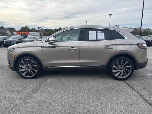 2019 Lincoln Nautilus Reserve