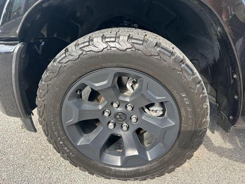 Diamond Black 2025 RAM 1500 Big Horn/Lone Star
