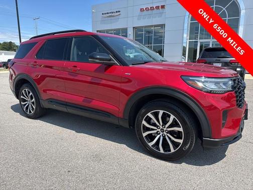 2025 Ford Explorer ST-Line