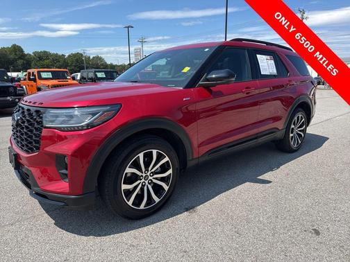 2025 Ford Explorer ST-Line
