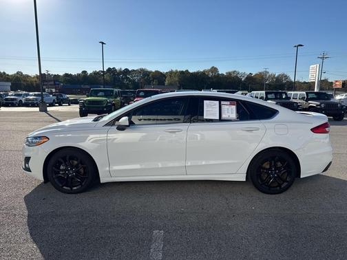 2020 Ford Fusion SE
