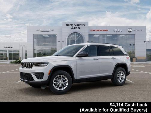 Bright White Clearcoat 2026 Jeep Grand Cherokee Laredo